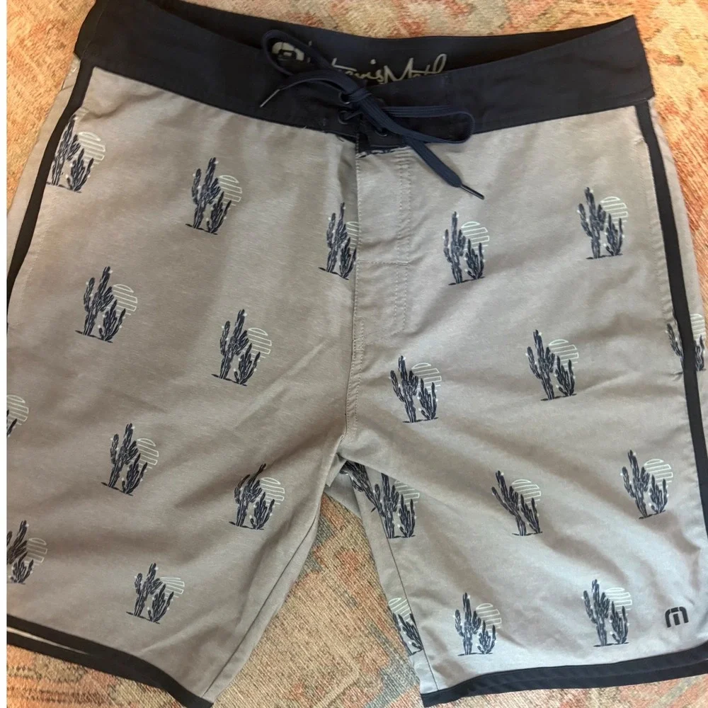 TravisMathew Sand in My Beer Swim Trunk | Size 32